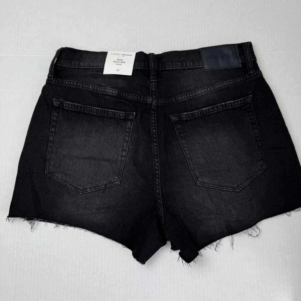 NWT Lucky Brand Mom High Rise Shorts Black Denim Frayed raw Hem 10/30